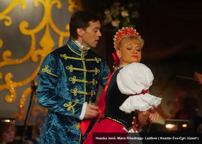 Huszka Jenõ: Mária föhadnagy- Ladilom (Keszler Éva-Egri József)