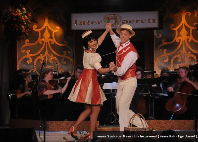 Fényes Szabolcs: Maya - Itt a luxusvonat (Szász Kati - Egri József)