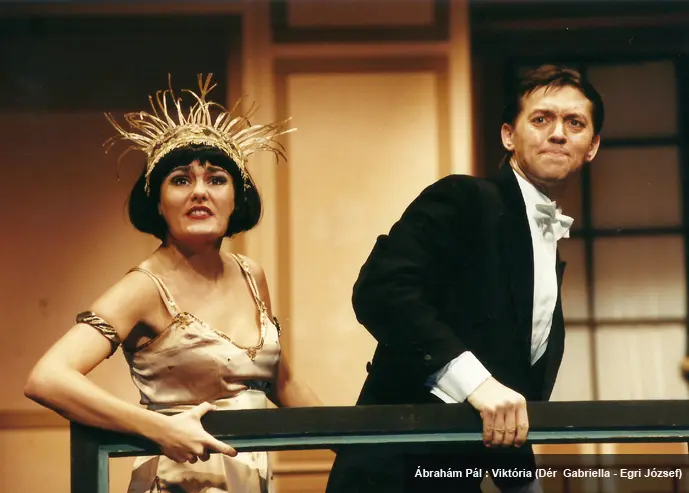 Ábrahám Pál : Viktória (Dér Gabriella - Egri József)