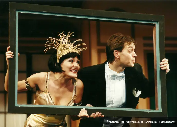 Ábrahám Pál : Viktória (Dér Gabriella - Egri József)
